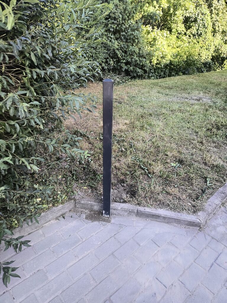 Brama wjazdowa z automatyką — realizacja Proeldom, Kraków